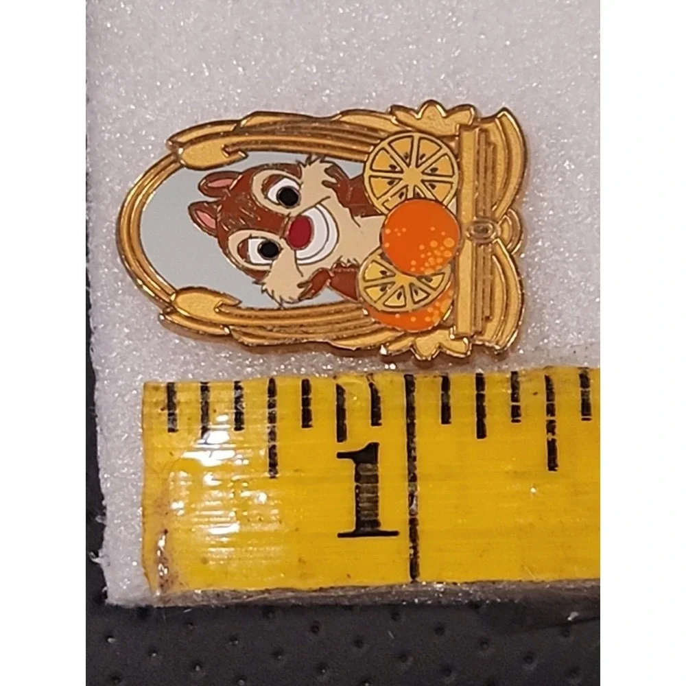 Disney Pin DALE Epcot International Food and Wine Festival 2006 LE 750 50842 WDW
